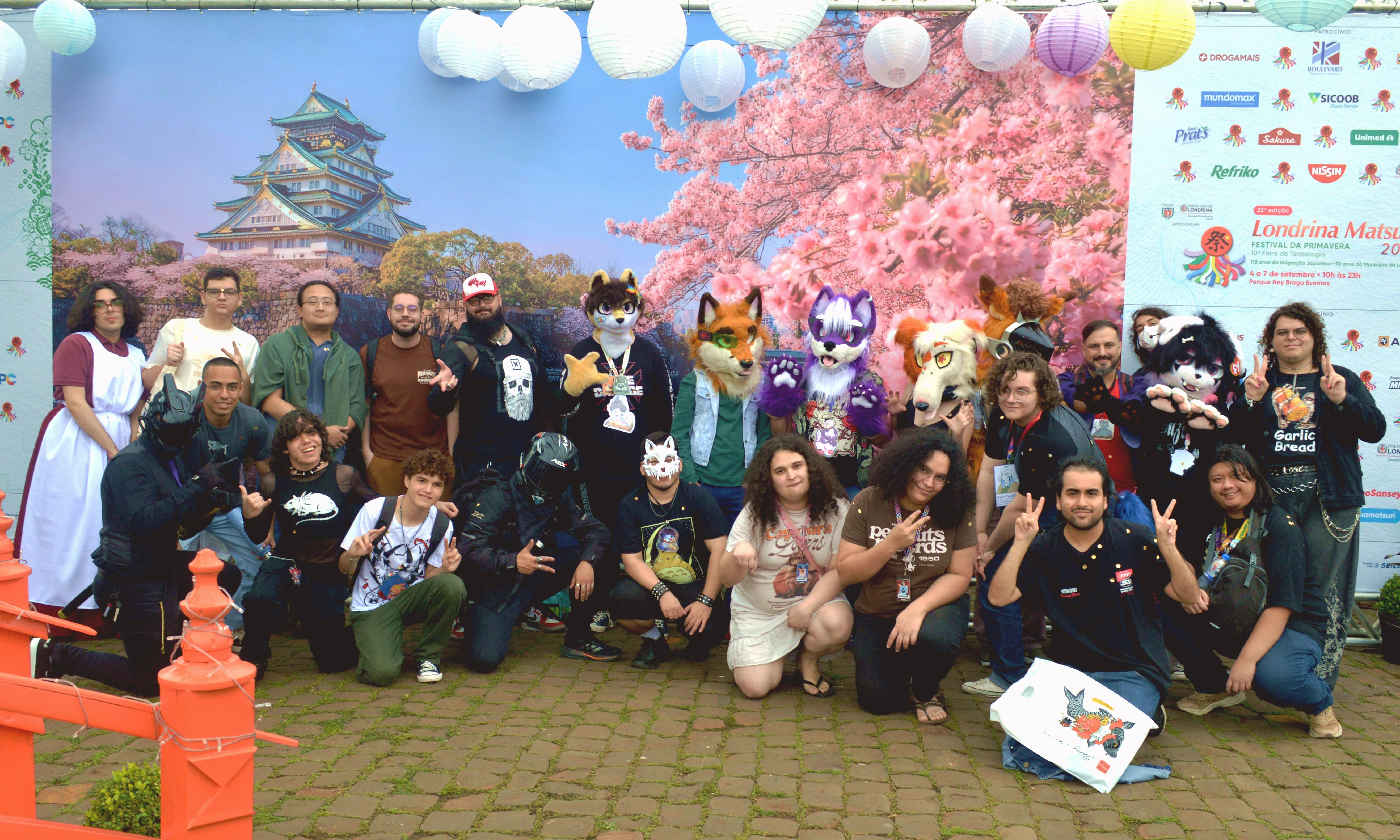 Foto de grupo do Furzuê 2026 no Londrina Matsuri